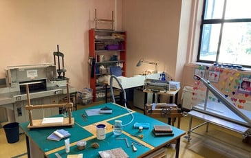Visite de l'atelier de reliure