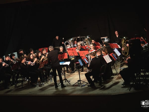 AToursDeBrass