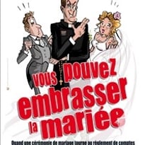 Vous pouvez embrasser la mariée