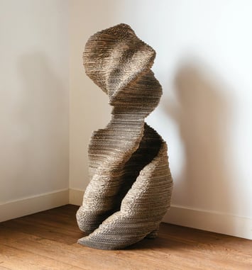Stephanie Guillet, créations cartonnées