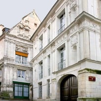 Exposition « Les Travaux de restauration de la Collégiale Saint-Ours : journal photographique »