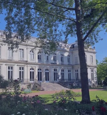 Découverte de l'Hôtel du Grand Commandement