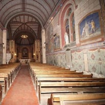Visite libre d'une église singulière et surprenante