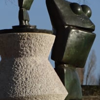 Alexander Calder et Max Ernst : deux artistes à Amboise
