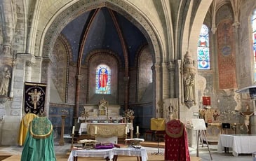 Exposition de vêtements religieux